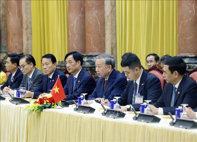 Bet8801234.com cá cược độc quyền, Chủ tịch nước Tô Lâm và đoàn cấp cao Việt Nam tại cuộc hội đàm. Ảnh: Thống Nhất – TTXVN