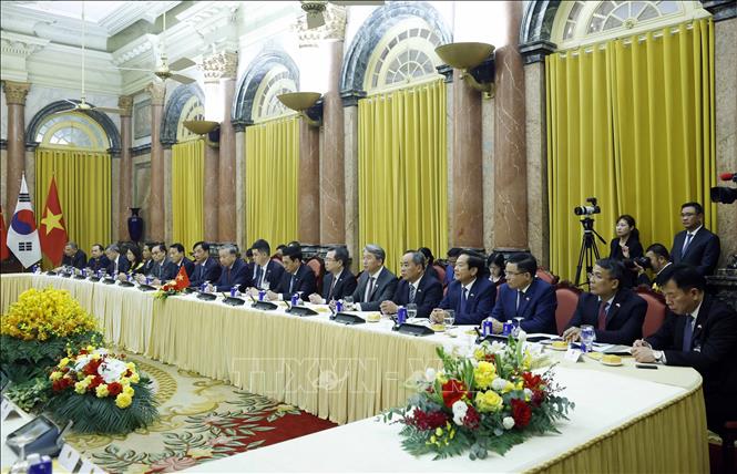 Bet8801234.com cá cược độc quyền, Chủ tịch nước Tô Lâm và đoàn cấp cao Việt Nam tại cuộc hội đàm. Ảnh: Thống Nhất – TTXVN