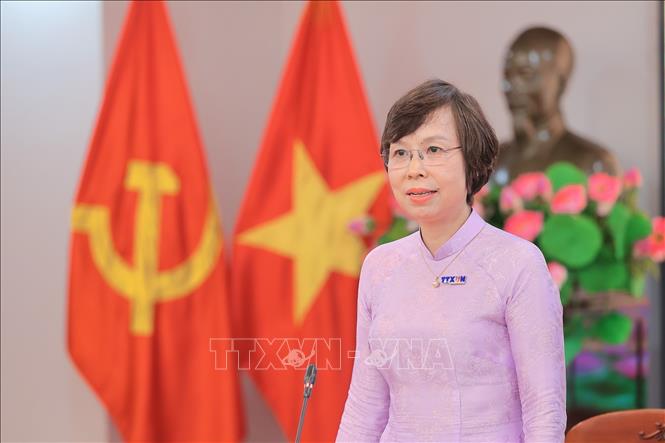 Đ/c Vũ Việt Trang, Ủy viên Ban Thường vụ Đảng ủy các cơ quan Đảng Trung ương, Bí thư Đảng ủy, Tổng giám đốc TTXVN, Phó trưởng ban Tuyên giáo và Dân vận Trung ương chủ trì Phiên họp đầu tiên của Ban chấp hành mới. Ảnh: Lê Đông - TTXVN