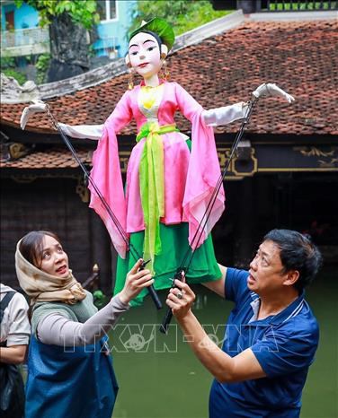 NSND Nguyễn Tiến Dũng là người thầy tận tình, người 