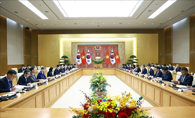 Thủ tướng Lê Minh Hưng hội kiến Tổng thống Hàn Quốc Lee Jae Myung. Ảnh: Dương Giang – TTXVN
