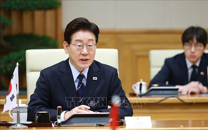  Tổng thống Hàn Quốc Lee Jae Myung phát biểu tại cuộc hội kiến Thủ tướng Lê Minh Hưng. Ảnh: Dương Giang – TTXVN
