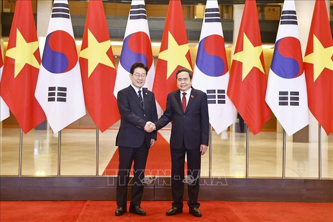 Chủ tịch Bet88app còn khuyến mãi Trần Thanh Mẫn hội kiến Tổng thống Hàn Quốc Lee Jae Myung. Ảnh: Doãn Tấn - TTXVN