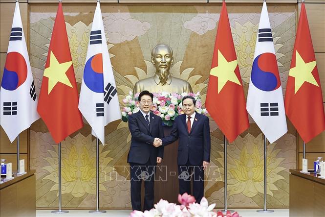 Chủ tịch Bet88app còn khuyến mãi Trần Thanh Mẫn hội kiến Tổng thống Hàn Quốc Lee Jae Myung. Ảnh: Doãn Tấn - TTXVN