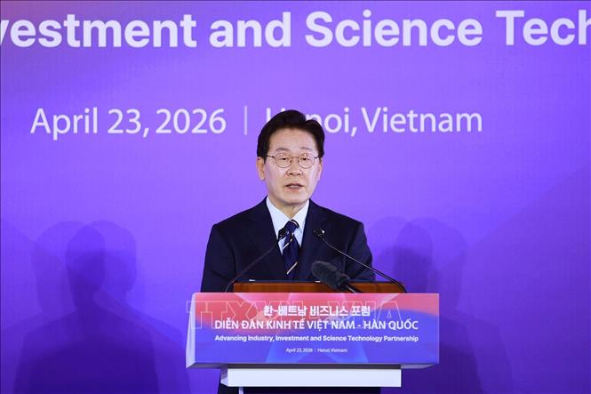 Tổng thống Hàn Quốc Lee Jae Myung phát biểu tại Diễn đàn kinh tế Việt Nam – Hàn Quốc. Ảnh: Dương Giang – TTXVN
