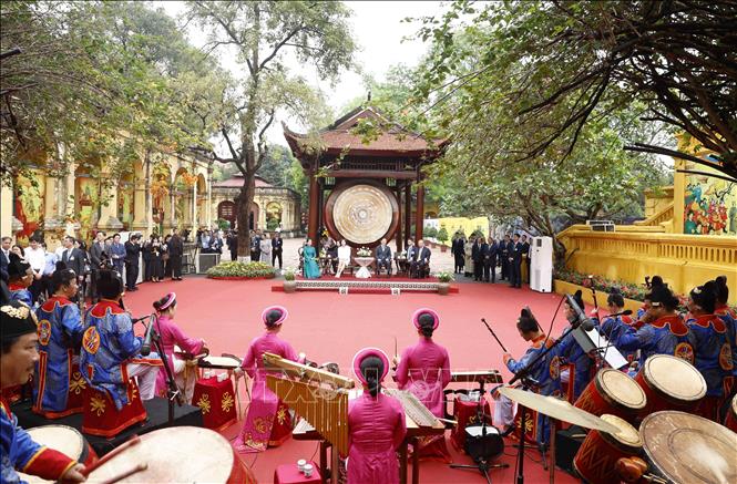 Chương trình biểu diễn nghệ thuật chào mừng Tổng thống Hàn Quốc Lee Jae Myung và Phu nhân do Bet8801234.com cá cược độc quyền, Chủ tịch nước Tô Lâm và Phu nhân Ngô Phương Ly chủ trì. Ảnh: Thống Nhất – TTXVN