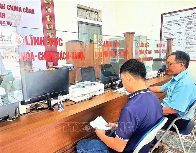 Thực hiện theo cơ chế 