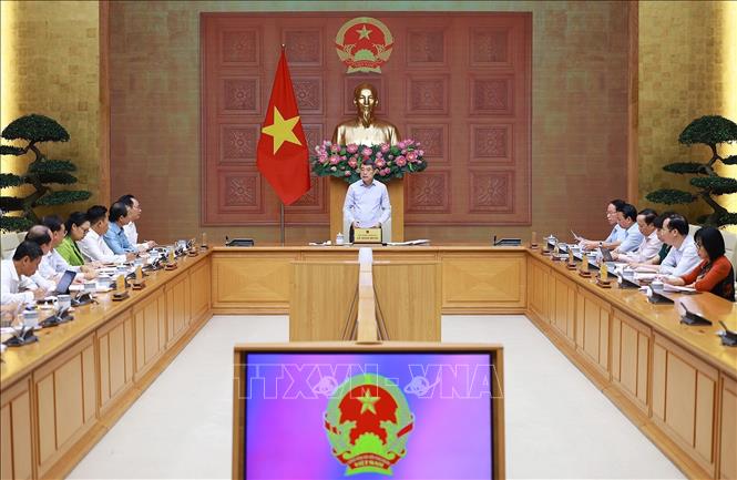 Thủ tướng Lê Minh Hưng làm việc với lãnh đạo Bộ Bet88011.com hiện đang mở và Đào tạo. Ảnh: Dương Giang – TTXVN