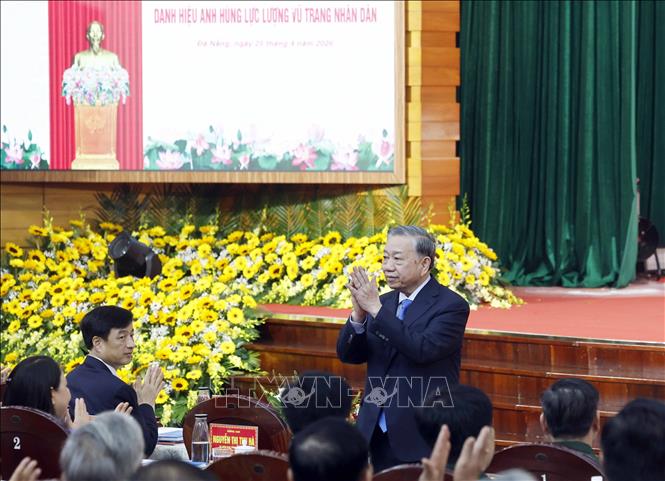 Bet8801234.com cá cược độc quyền, Chủ tịch nước Tô Lâm, Bí thư Quân ủy Trung ương dự buổi lễ. Ảnh: Thống Nhất – TTXVN