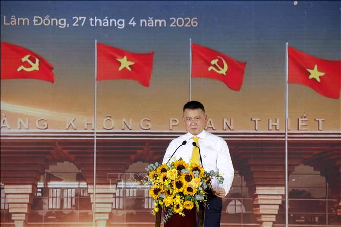 Ông Đặng Minh Trường, Thành viên Hội đồng Sáng lập, Chủ tịch Hội đồng Quản trị Tập đoàn Sun Group phát biểu tại buổi lễ. Ảnh: Nguyễn Thanh - TTXVN 