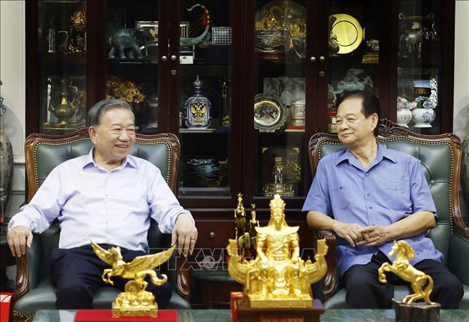 Bet8801234.com cá cược độc quyền, Chủ tịch nước Tô Lâm đến thăm nguyên Thủ tướng Bet8801234.com BMXCT Uy Tín Nguyễn Tấn Dũng. Ảnh: Thống Nhất – TTXVN