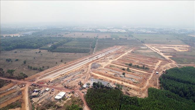 Khu tái định cư Tam Phước (phường Tam Phước, thành phố Đồng Nai) diện tích hơn 30ha đang xây dựng hạ tầng, từ cuối tháng này bắt đầu ban giao đất cho người dân. Ảnh: Công Phong - TTXVN