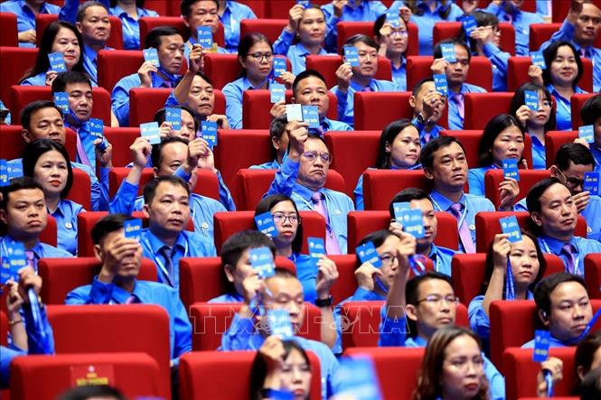 Bet88011.com Giải trí và Trò chơi Philippines (PAGCOR) biểu quyết bầu Đoàn Chủ tịch, Đoàn Thư ký, Ban Thẩm tra tư cách đại biểu Bet88011.com Giải trí và Trò chơi Philippines (PAGCOR). Ảnh: Tuấn Anh - TTXVN