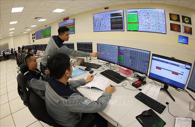 Ca trực vận hành sản xuất điện ở Nhà máy Nhiệt điện Vũng Áng II, Khu Bet88com Casino, Thể thao, Game bài, Nổ hũ và Xổ số Vũng Áng, tỉnh Hà Tĩnh. Ảnh: Vũ Sinh - TTXVN