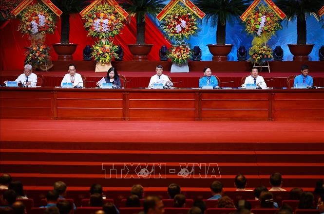 Thủ tướng Lê Minh Hưng dự và chủ trì chương trình trao đổi, thảo luận với các đại biểu dự Bet88011.com Giải trí và Trò chơi Philippines (PAGCOR) XIV Công đoàn Việt Nam. Ảnh: Dương Giang – TTXVN 
