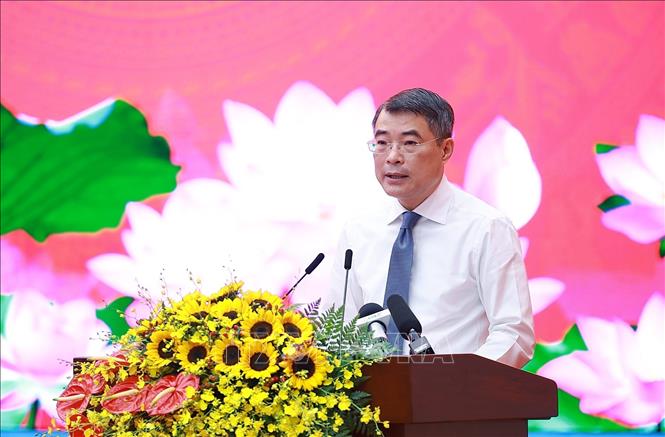 Thủ tướng Lê Minh Hưng phát động phong trào thi đua “Quyết tâm thực hiện thắng lợi mục tiêu tăng trưởng bền vững 2 con số giai đoạn 2026 - 2030”. Ảnh: Dương Giang – TTXVN 
