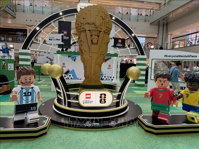 Khu trưng bày Lego phiên bản World Cup 2026 tại Trung tâm thương mại New Town Plaza. Ảnh: Lê Anh - PV TTXVN tại Hong Kong