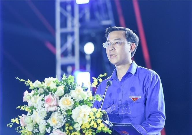 Phó Bí thư Tỉnh đoàn Bắc Ninh Hà Thái Sơn phát biểu tại chương trình. Ảnh: Thanh Thương - TTXVN