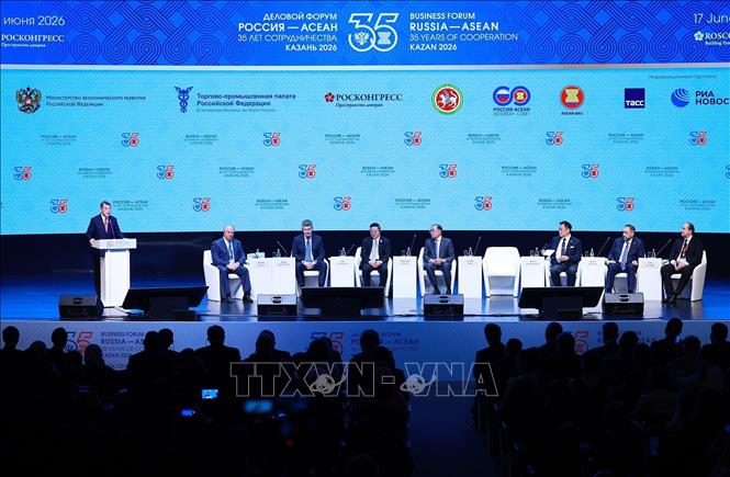 Thủ tướng Lê Minh Hưng phát biểu tại Diễn đàn Doanh nghiệp Nga-ASEAN. Ảnh: Dương Giang – TTXVN
