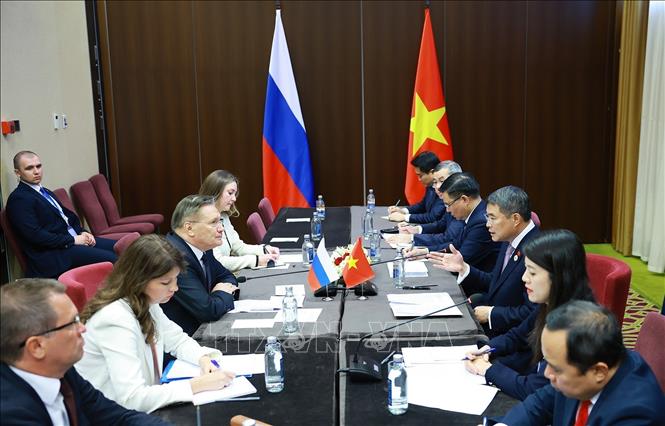 Thủ tướng Lê Minh Hưng tiếp ông Alexey Likhachev, Tổng Giám đốc Tập đoàn Năng lượng Nguyên tử Quốc gia Liên bang Nga (Rosatom). Ảnh: Dương Giang - TTXVN
