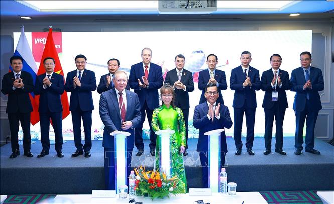 Thủ tướng Lê Minh Hưng chứng kiến Lễ công bố mở 3 đường bay mới kết nối Việt Nam và Liên bang Nga của Hãng hàng không Vietjet, gồm: Đà Nẵng - Moskva, Nha Trang - Kazan và Nha Trang - Novosibirsk. Ảnh: Dương Giang - TTXVN 
