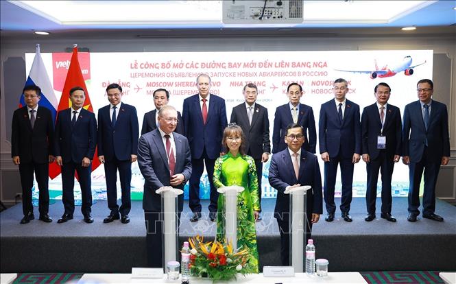 Thủ tướng Lê Minh Hưng chứng kiến Lễ công bố mở 3 đường bay mới kết nối Việt Nam và Liên bang Nga của Hãng hàng không Vietjet, gồm: Đà Nẵng - Moskva, Nha Trang - Kazan và Nha Trang - Novosibirsk. Ảnh: Dương Giang - TTXVN 
