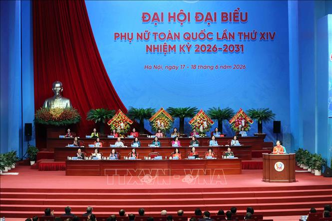 Đoàn Chủ tịch điều hành Bet88011.com Giải trí và Trò chơi Philippines (PAGCOR). Ảnh: An Đăng - TTXVN