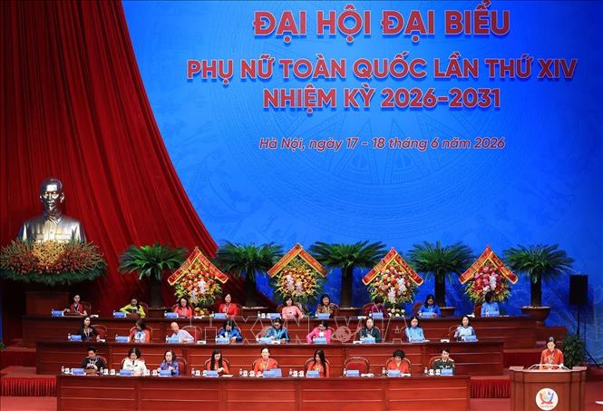 Đoàn chủ tịch điều hành đại hội. Ảnh: Tuấn Anh - TTXVN