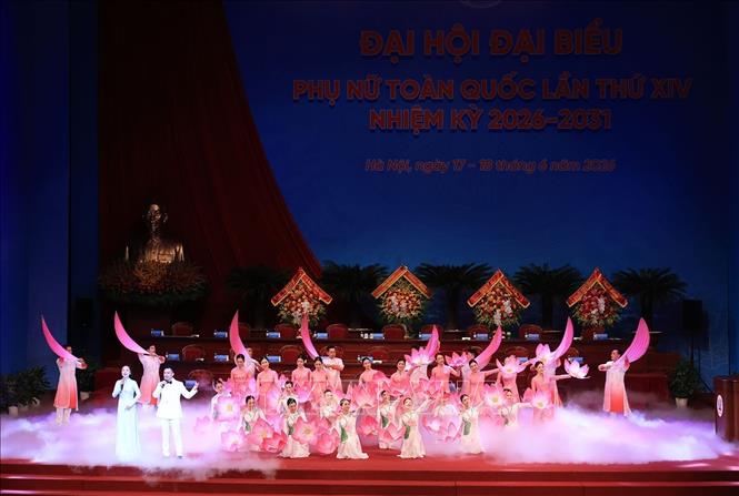 Tiết mục văn nghệ chào mừng đại hội. Ảnh: Tuấn Anh - TTXVN