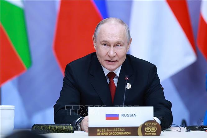 Tổng thống Nga Vladimir Putin phát biểu khai mạc hội nghị. Ảnh: Dương Giang – TTXVN 
