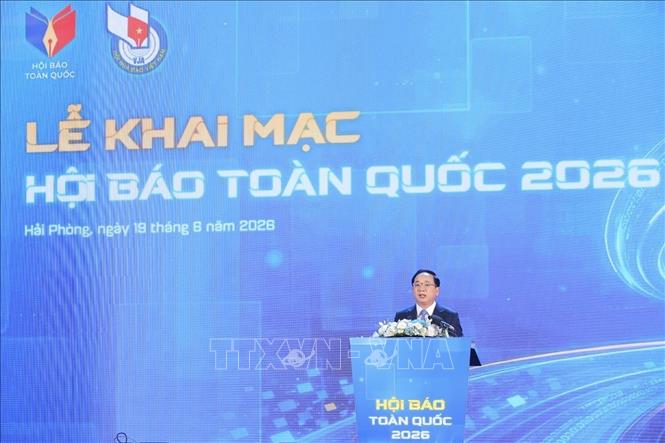 Đồng chí Trịnh Văn Quyết, Ủy viên Bộ Bett88 cá cược trực tuyến, Bí thư Trung ương Đảng, Trưởng Ban Tuyên giáo và Dân vận Trung ương phát biểu tại lễ khai mạc Hội báo toàn quốc 2026. Ảnh: Minh Quyết - TTXVN