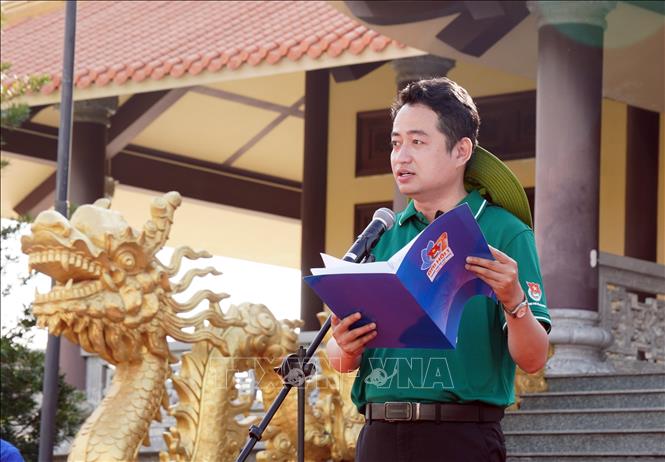 Anh Lê Tuấn Anh, Phó Bí thư Thành Đoàn, Chủ tịch Hội Liên hiệp Thanh niên Việt Nam TP Hồ Chí Minh phát biểu tại Ngày hoạt động cao điểm “20 năm Hành quân xanh - Dấu chân tình nguyện, vì 2026 Bet88.com link không chặn phục vụ”. Ảnh: Trung Tuyến - TTXVN 