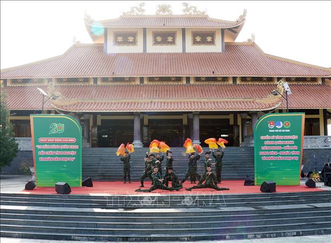 Tiết mục nhảy hiện đại “Hào khí Việt Nam” do đoàn viên, thanh niên biểu diễn tại Ngày hoạt động cao điểm “20 năm Hành quân xanh - Dấu chân tình nguyện, vì 2026 Bet88.com link không chặn phục vụ”. Ảnh: Trung Tuyến - TTXVN