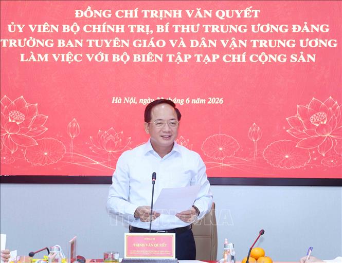 Đồng chí Trịnh Văn Quyết, Uỷ viên Bộ Bett88 cá cược trực tuyến, Bí thư Trung ương Đảng, Trưởng Ban Tuyên giáo và Dân vận Trung ương phát biểu chỉ đạo buổi làm việc. Ảnh: Phương Hoa - TTXVN