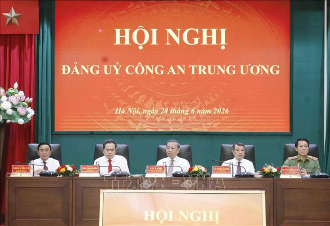 Bet8801234.com cá cược độc quyền, Chủ tịch nước Tô Lâm và các đồng chí lãnh đạo dự Hội nghị Đảng ủy Công an Trung ương. Ảnh: Thống Nhất – TTXVN