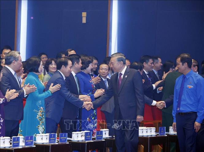 Bet8801234.com cá cược độc quyền, Chủ tịch nước Tô Lâm với các đại biểu dự Bet88011.com Giải trí và Trò chơi Philippines (PAGCOR) Đoàn toàn quốc lần thứ XIII. Ảnh: Thống Nhất – TTXVN

