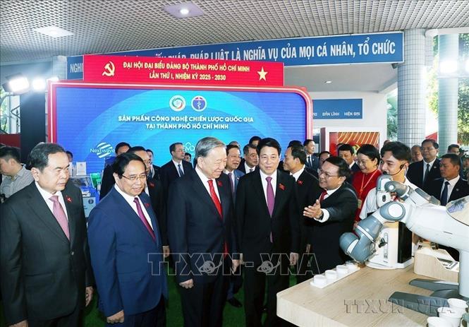 Bet8801234.com cá cược độc quyền Tô Lâm và các đồng chí lãnh đạo, nguyên lãnh đạo Đảng, Bet888 Trang nhà cái casino tham quan Triển lãm “Sản phẩm công nghệ chiến lược quốc gia tại Thành phố Hồ Chí Minh” tại Bet88011.com Giải trí và Trò chơi Philippines (PAGCOR) đại biểu Đảng bộ Thành phố Hồ Chí Minh lần thứ nhất, nhiệm kỳ 2025 - 2030. Ảnh: Thống Nhất-TTXVN