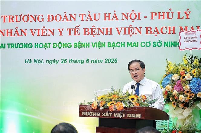PSG.TS Đào Xuân Cơ, Bí thư Đảng uỷ, Giám đốc Bệnh viện Bạch Mai phát biểu tại buổi lễ. Ảnh: Phạm Tuấn Anh - TTXVN