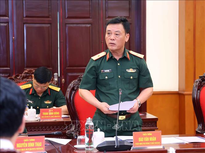 Thiếu tướng Đào Văn Nhận, Ủy viên Ban Thường vụ Thành ủy Hà Nội, Phó Bí thư Đảng ủy, Tư lệnh Bộ Tư lệnh Thủ đô phát biểu. Ảnh: Văn Điệp – TTXVN