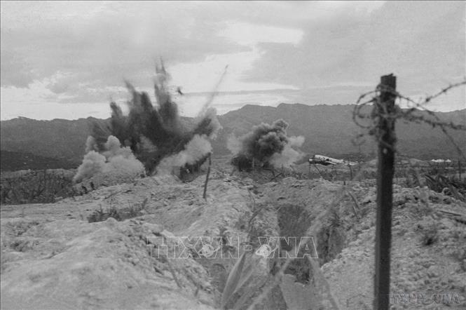  Ngày 22/4/1954, quân ta đã bất ngờ tấn công vị trí 206 và tiêu diệt hoàn toàn vị trí này, đây là vị trí cuối cùng ở phía Tây sân bay Mường Thanh trong chiến dịch Điện Biên Phủ. Ảnh: Tư liệu TTXVN
