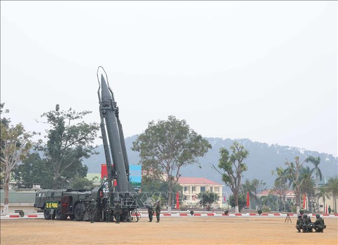  Mô phỏng nhiệm vụ phóng tên lửa tại Lữ đoàn Tên lửa 490, Binh chủng Pháo binh. Ảnh: Thống Nhất – TTXVN