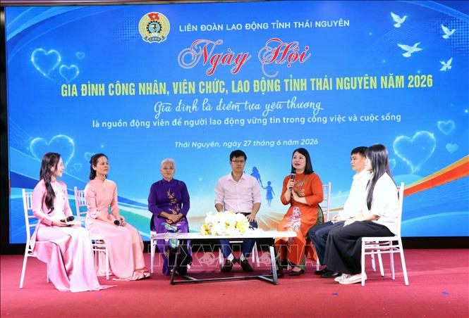 Tọa đàm chia sẻ bí quyết xây dựng Bet88.Com Link Nhà Cái Bet88 BMXCT Uy Tín hạnh phúc. Ảnh: Thu Hằng-TTXVN 