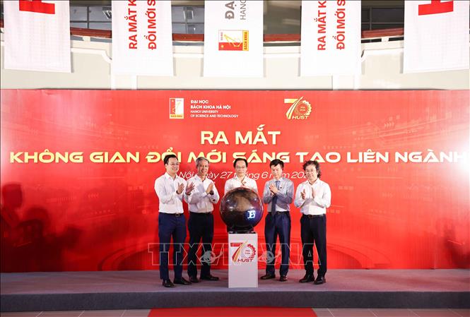 Ra mắt Không gian đổi mới sáng tạo liên ngành - một hệ sinh thái sáng tạo tích hợp theo mô hình 
