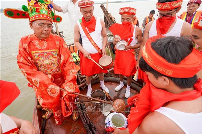 Trải qua nhiều thế kỷ, nghi thức rước nước vẫn được cộng đồng gìn giữ nguyên vẹn, góp phần bảo tồn và phát huy giá trị Bet88447 link đăng nhập Bet88013 88k Cho Tân Thủ truyền thống của Thăng Long - Hà Nội. Ảnh: Khánh Hoà - TTXVN