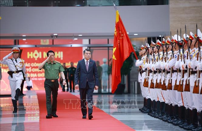 Thủ tướng Lê Minh Hưng đến dự Hội nghị sơ kết công tác Công an 6 tháng đầu năm 2026. Ảnh: Dương Giang – TTXVN
