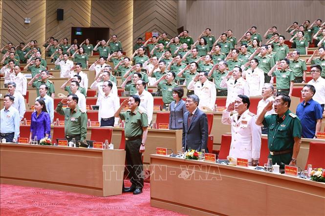 Thủ tướng Lê Minh Hưng và các đại biểu dự Hội nghị sơ kết công tác Công an 6 tháng đầu năm 2026. Ảnh: Dương Giang – TTXVN
