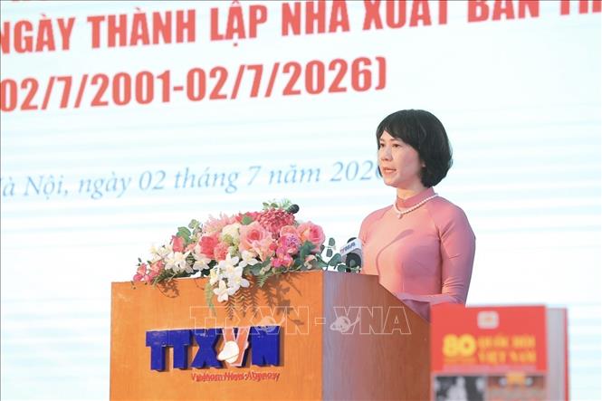 Giám đốc Nhà xuất bản Thông tấn Phùng Thị Mỹ phát biểu. Ảnh: Minh Quyết - TTXVN