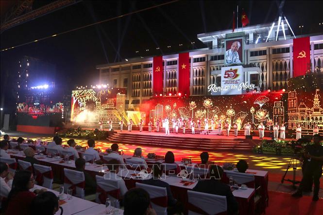 Toàn cảnh cầu truyền hình 