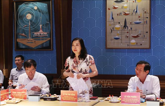 Thứ trưởng Lê Thị Thu Hằng, Trưởng Tiểu ban Tuyên truyền Văn hóa APEC 2027 phát biểu tại buổi làm việc. Ảnh: Lê Huy Hải - TTXVN