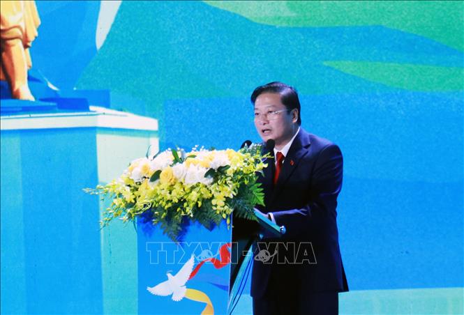 Chủ tịch UBND tỉnh Quảng Trị Lê Hồng Vinh phát biểu tại lễ khai mạc. Ảnh: Tường Vi - TTXVN. 